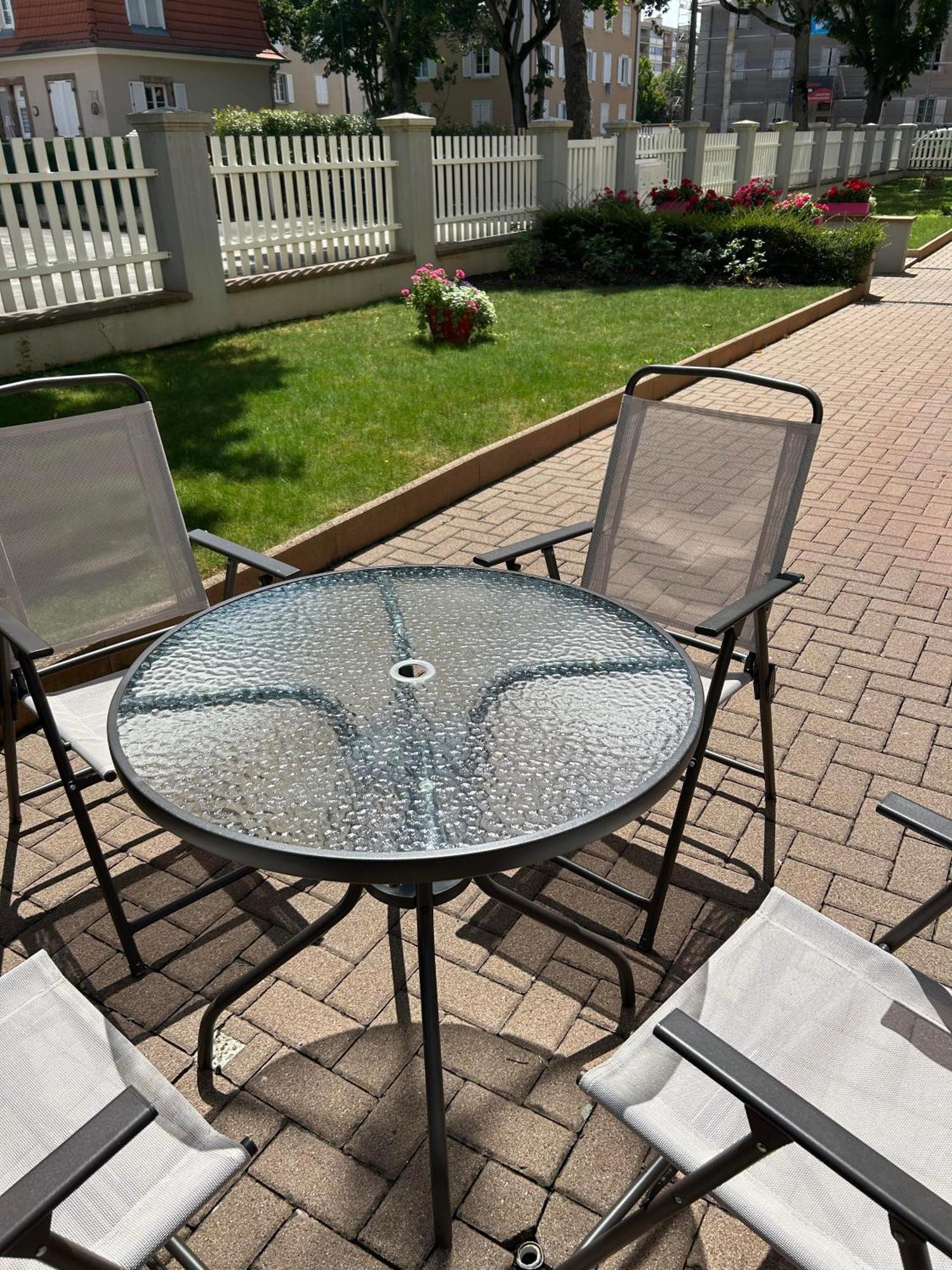 Appartement T3 Tres Calme - Le Bartholdi - Centre De Colmar Bagian luar foto